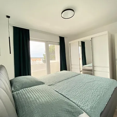 Puntica 2+1 Person Rab Apartment