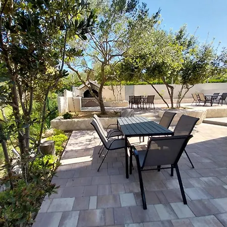 Puntica 2+1 Person Rab Rab Town