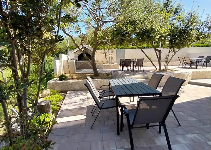 Puntica 2+1 Person Rab Rab Town